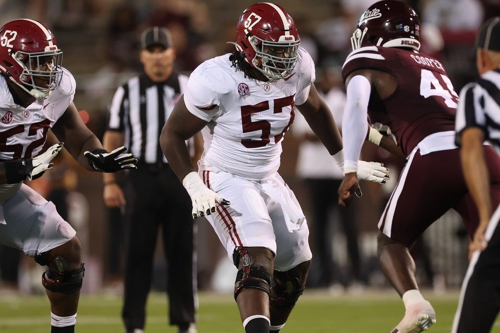 Alabama OL Elijah Pritchett arrested for allegedly knowingly