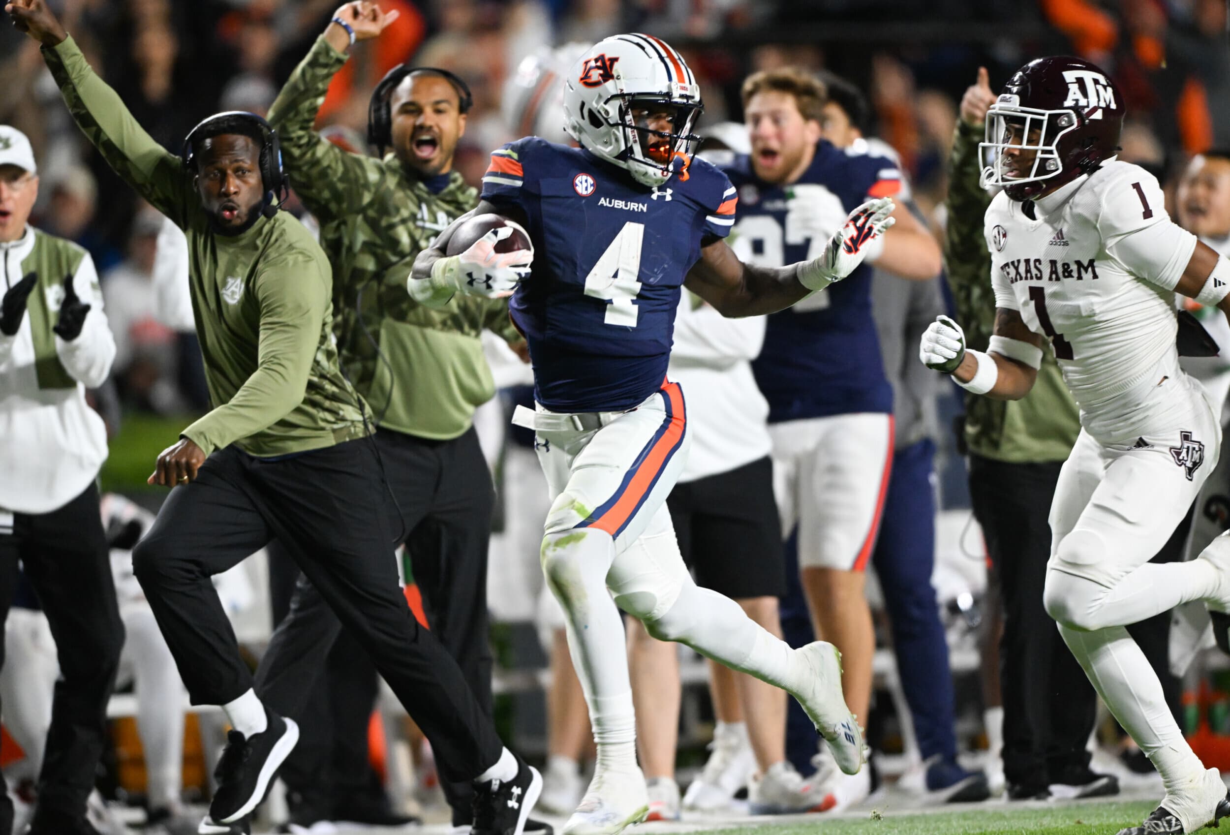 Auburn running backs go crazy, Cadillac gets first win as head coach