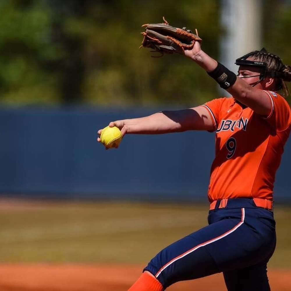 Oct 16, 2022; Panama City, Fl, USA; Maddie Penta (9) throws the pitch during the game between Auburn and Golf Coast State at Joe Tom King Field . Grayson Belanger/AU Athletics Alabama News