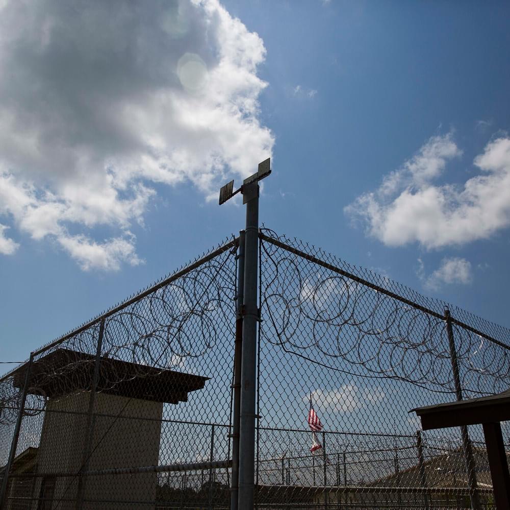 elmore prison fence Alabama News