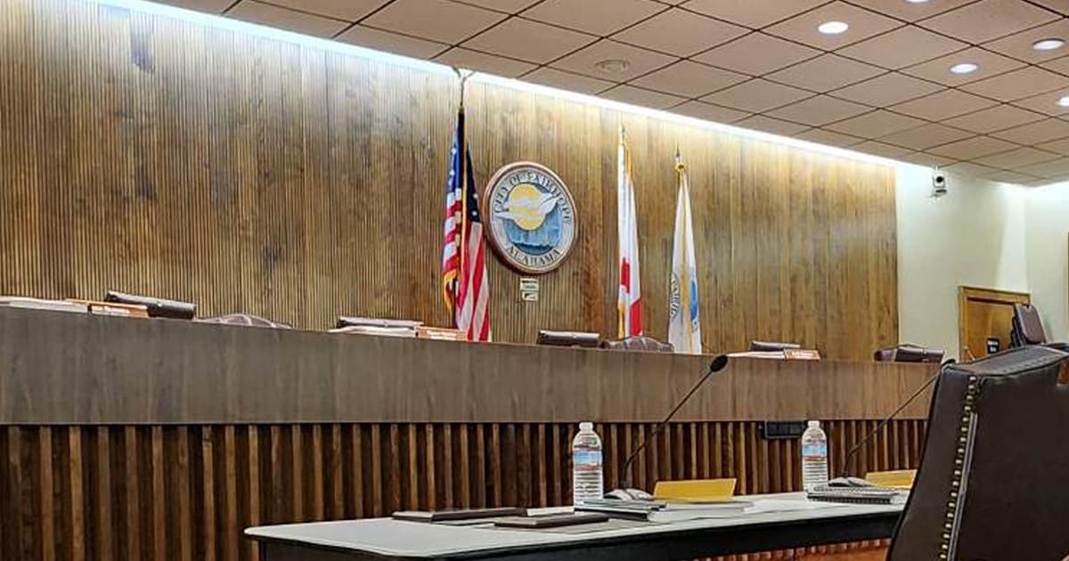 Fairhope Residents Demand City Council Address Concerns Over Drag Queen fairhope-residents-demand-city-council-address-concerns-over-drag-queen