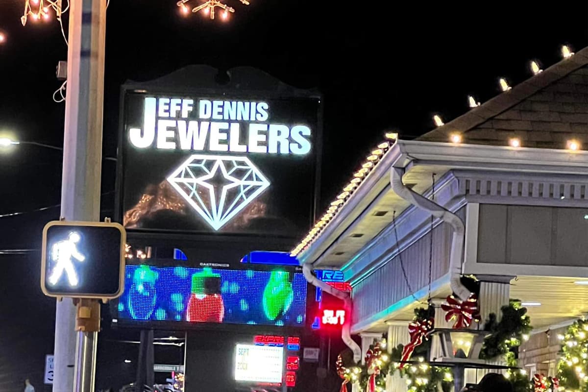 Jeff Dennis Jewelers
