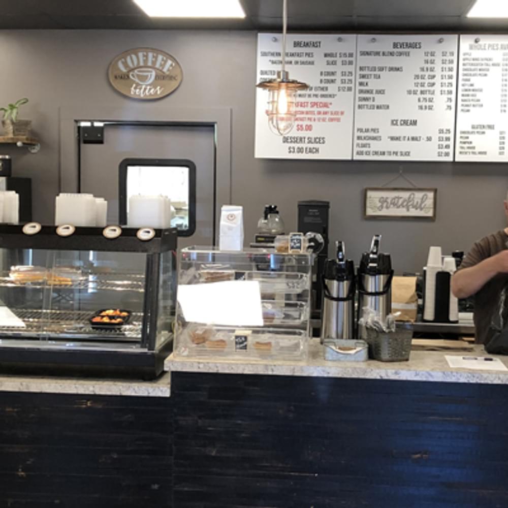 Pies by Mike interior Lon Worley 1