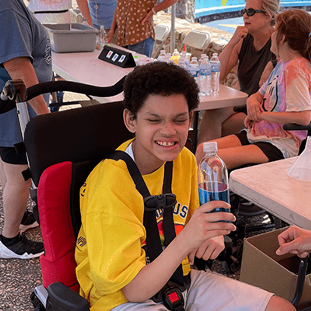Student makes fish tank at Exceptional Anglers event Alabama News