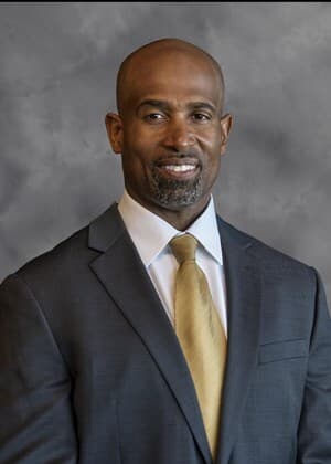 Ed Rummy Jr NFL veteran Eddie Robinson Jr. embarks on his coaching career at ...