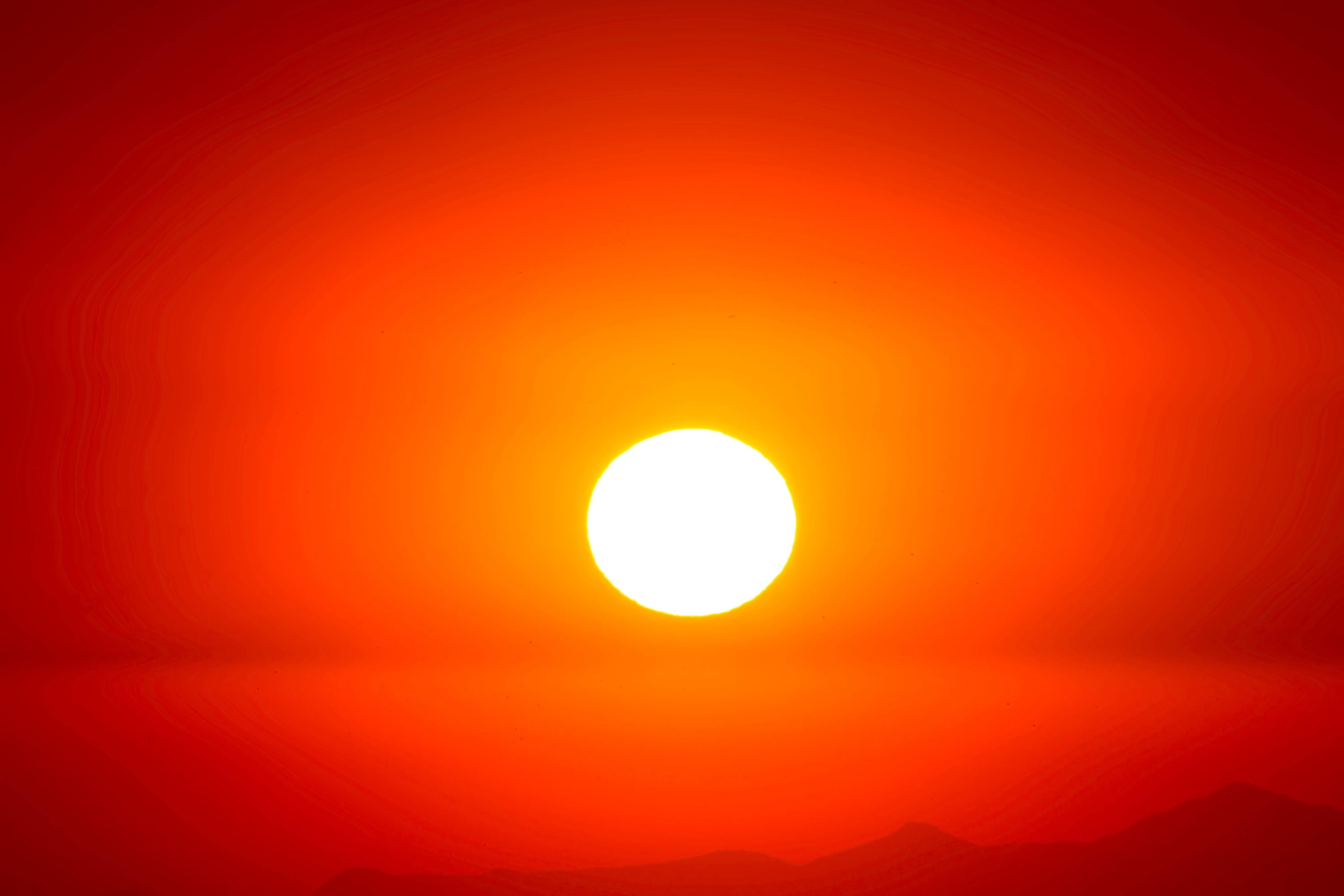 Luis graterol u AR Ov Yw9 W Ds unsplash heat wave temperatures sun