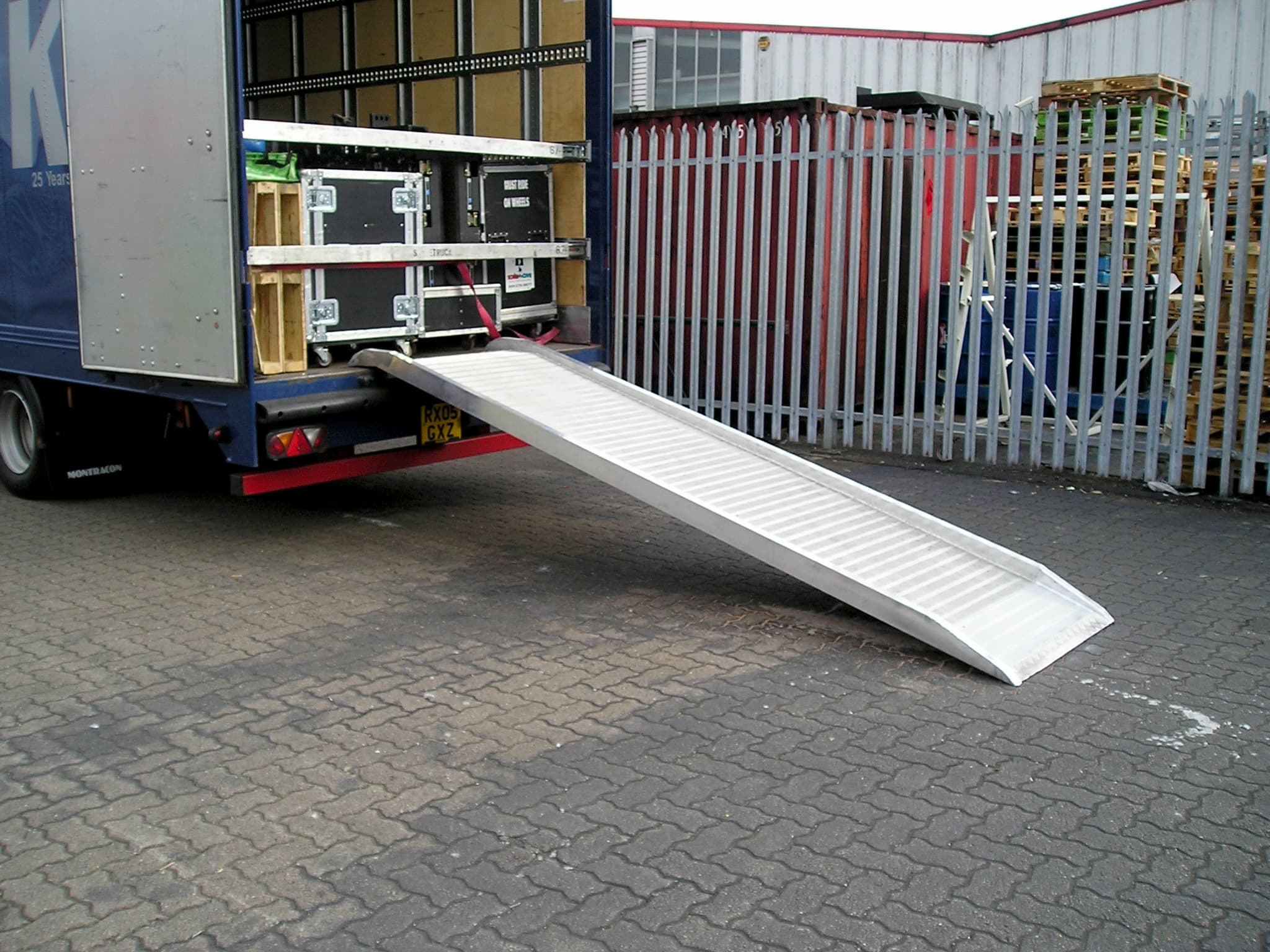 Truck Ramps | Aluminium Truck Loading Ramp | Alloy Ramps by Aviramp Ltd ...