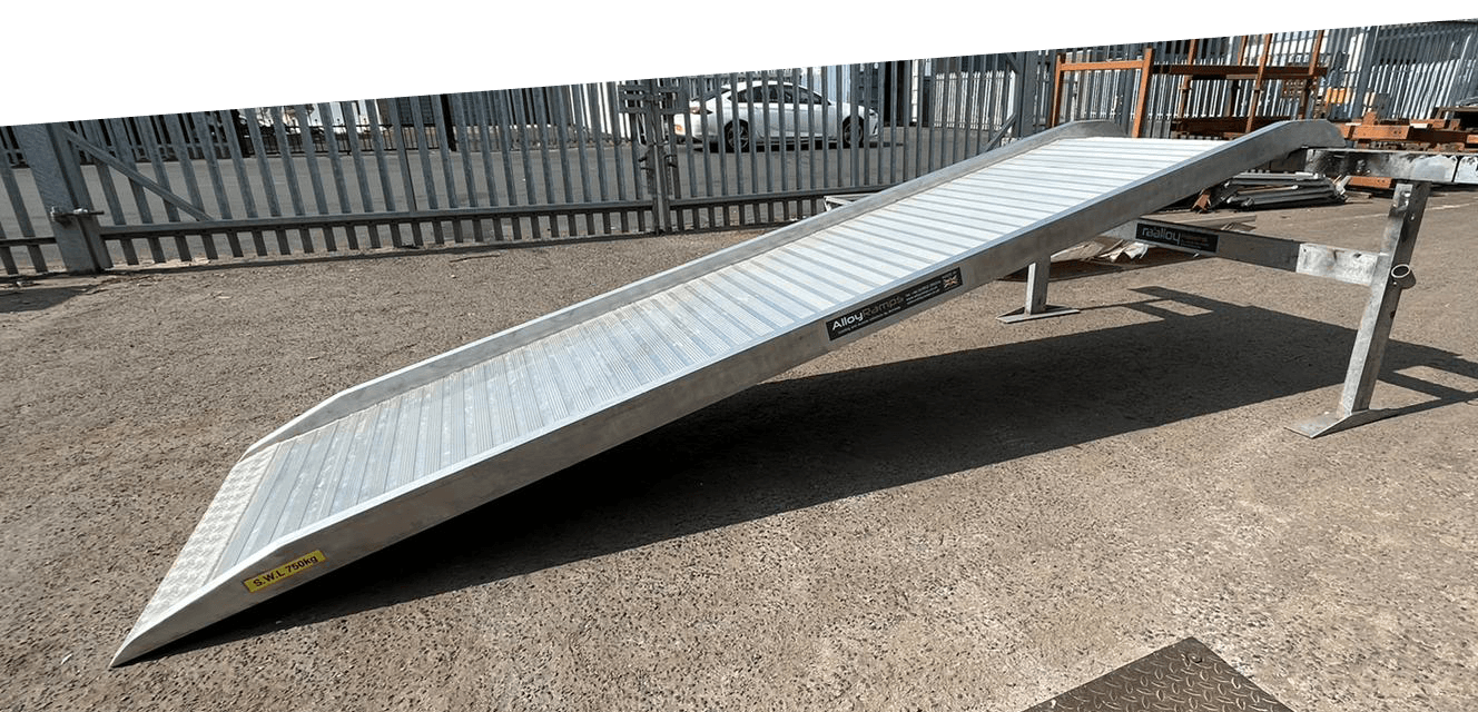Truck Ramps | Aluminium Truck Loading Ramp | Alloy Ramps by Aviramp Ltd ...