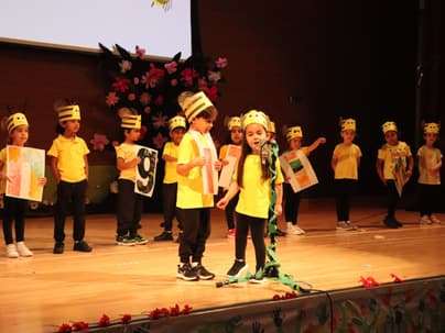 EYFS March into spring production21