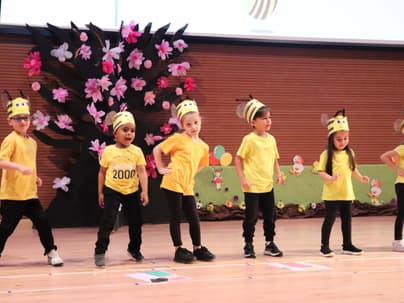 EYFS March into spring production27