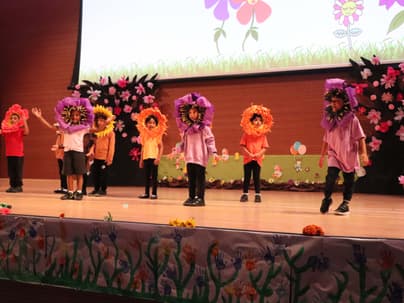 EYFS March into spring production53
