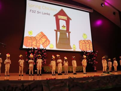 EYFS March into spring production56