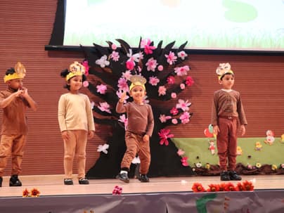 EYFS March into spring production60