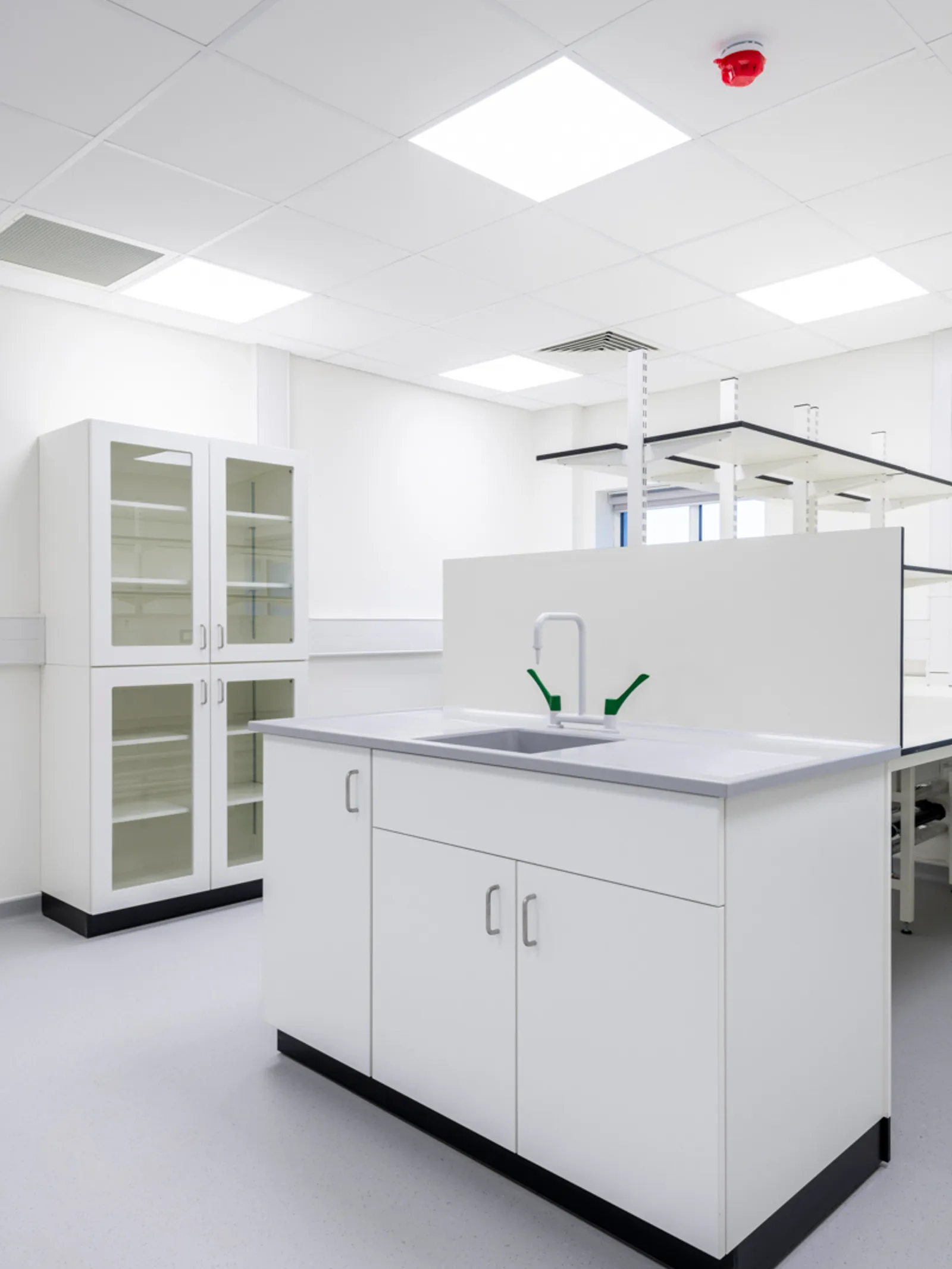 Area Gen Two Office Curator SMALL 13