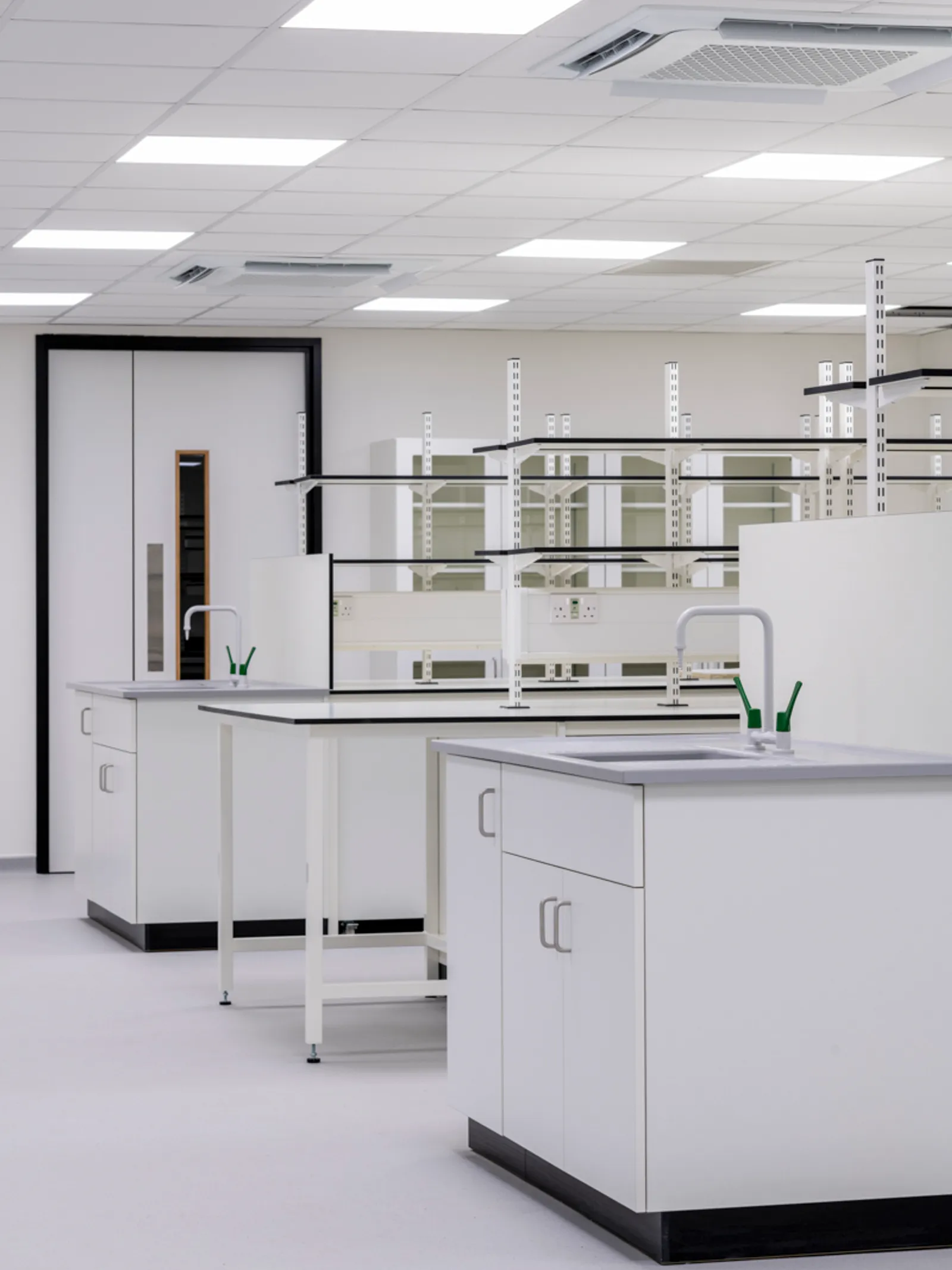 Area Gen Two Office Curator SMALL 16