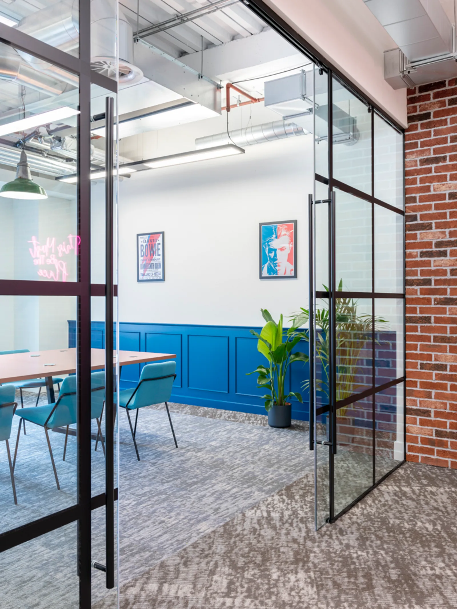 Area Landid OFFICE CURATOR SMALL 6