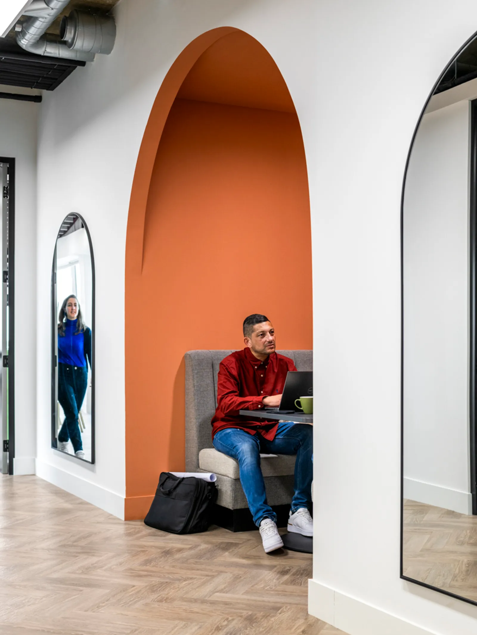 Area Poeticgem Office Curator SMALL 7