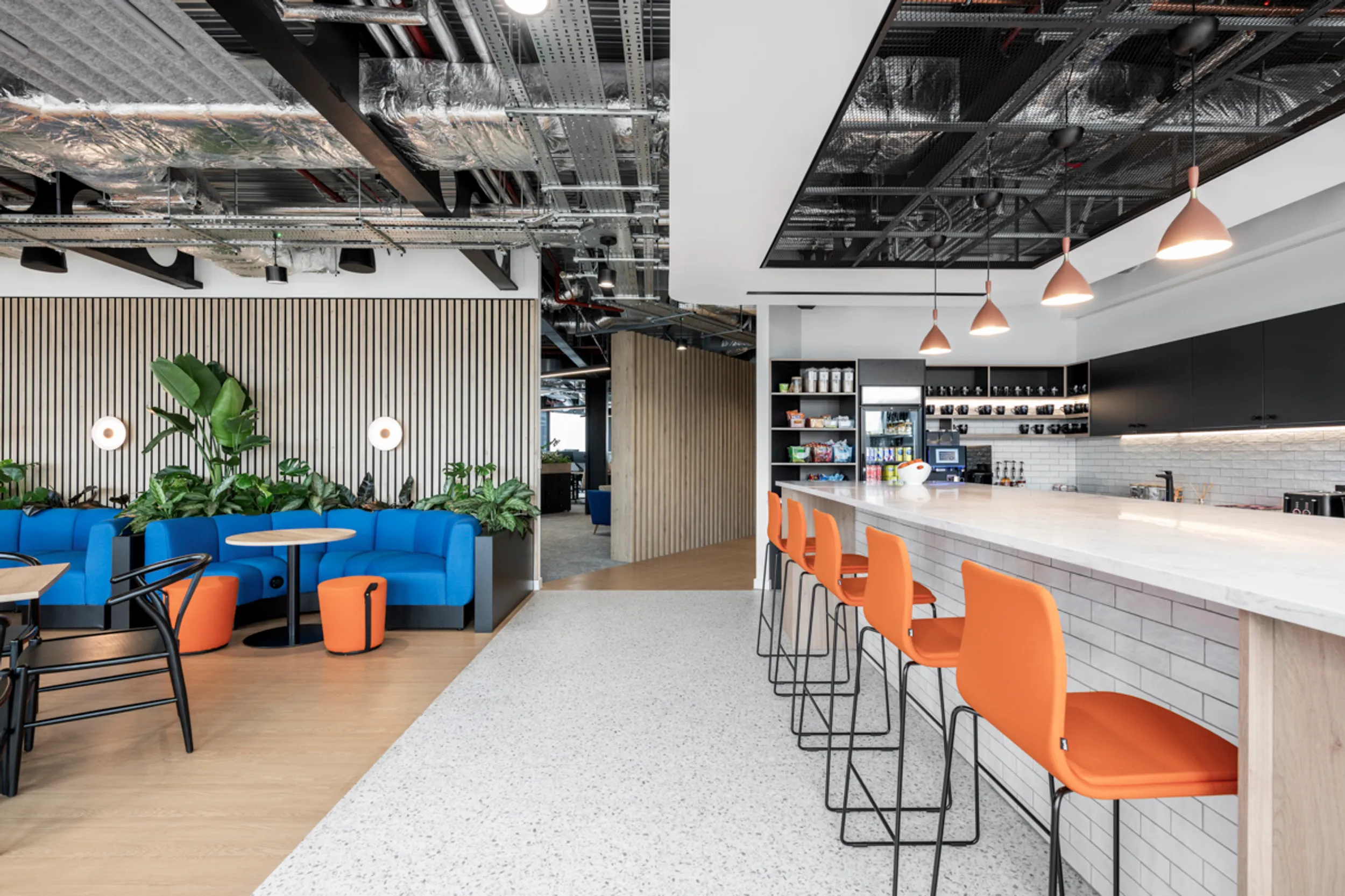 Area Veson Office Curator LARGE 10