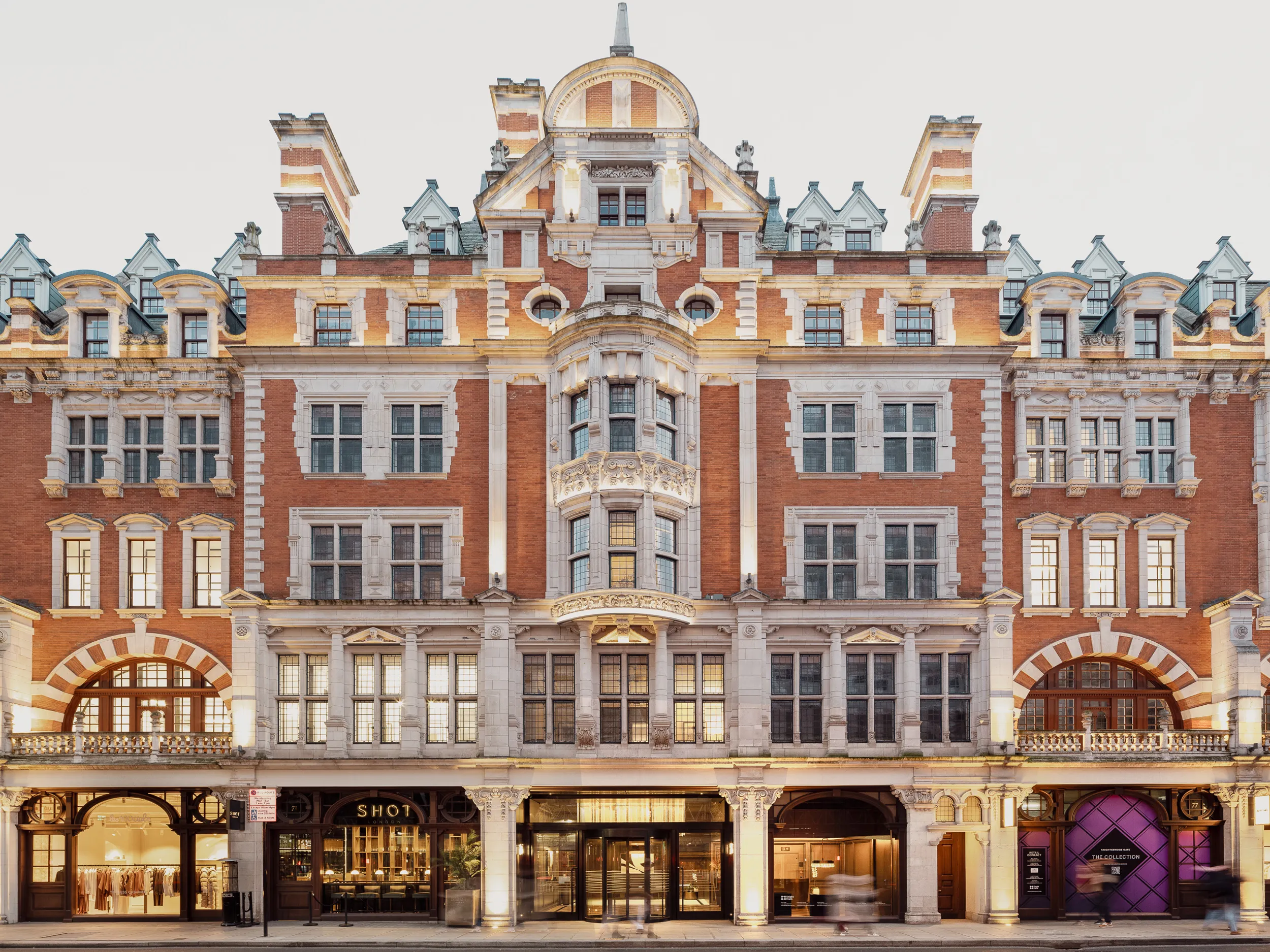 Knightsbridge Gate 17