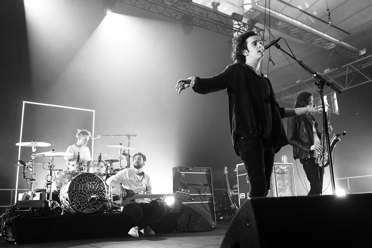 The 1975 09