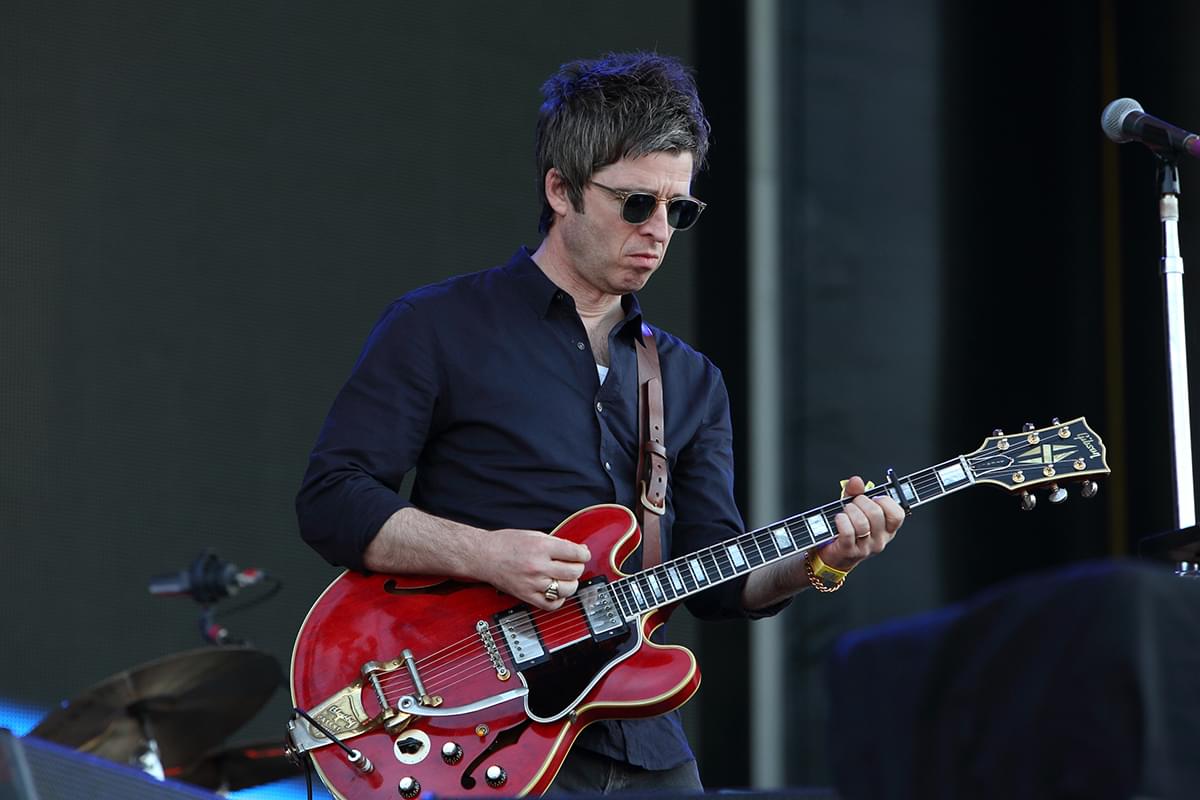 Noel galaghers high flying birds govsball bc05
