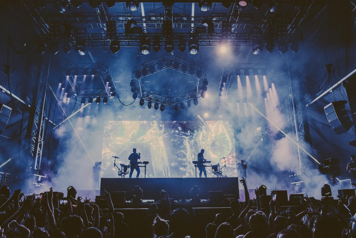 09 ODESZA 11