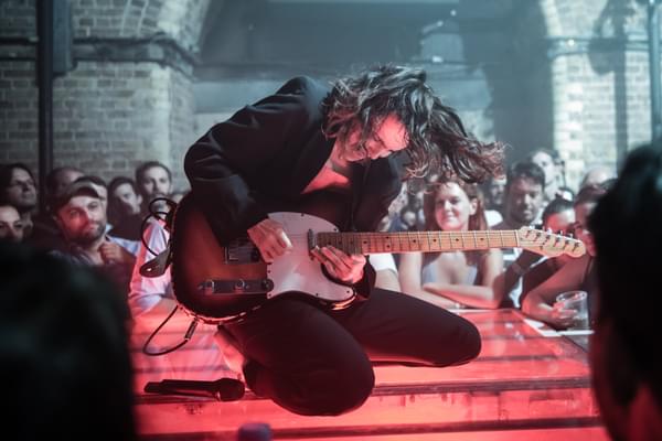 16 Anna Calvi Heaven Jon Mo