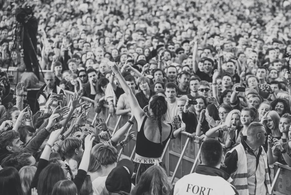 MO Crowd