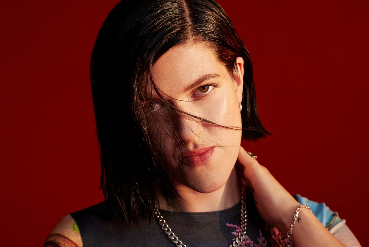 Romy red backdrop