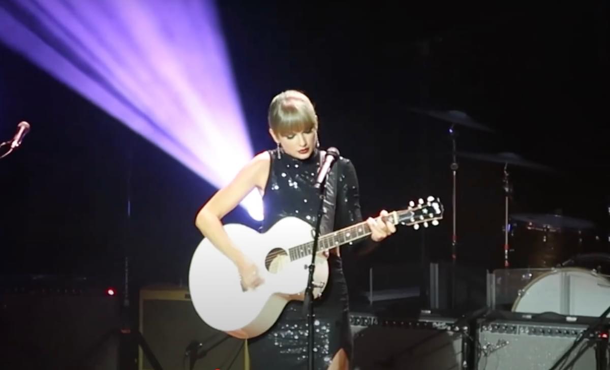 Taylor Swift Nashville Songwriter Awards 2022 All Too Well youtube