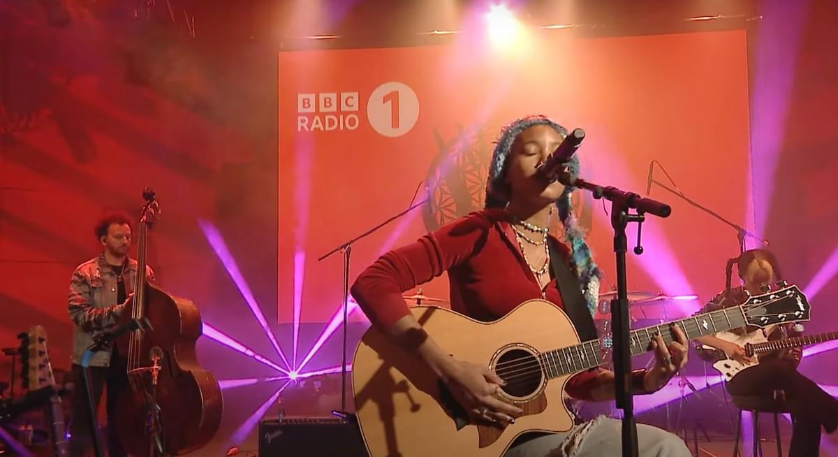 WILLOW covering "The Funeral" in BBCR1 Live Lounge
