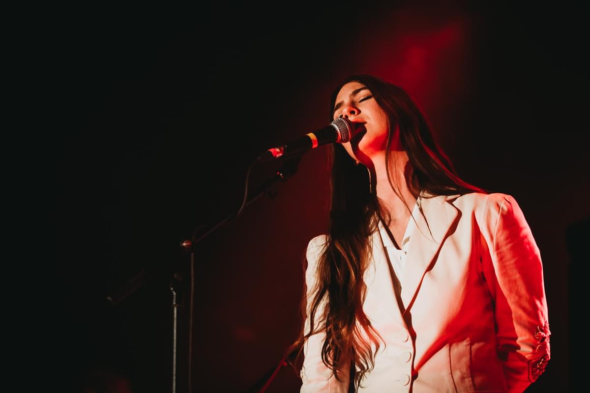 Weyes Blood at Islington Assembly Hall April 2019 by Parri Thomas 1