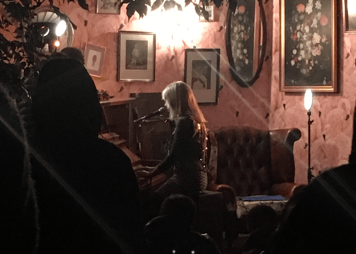 Basia bulat eotr