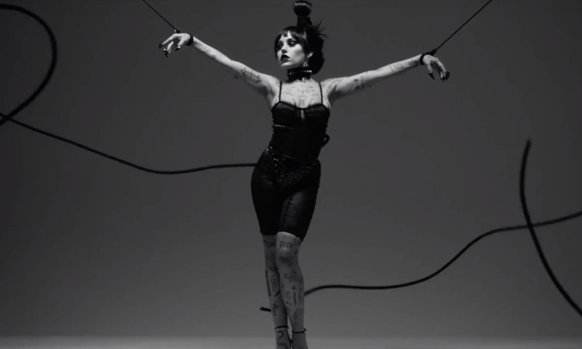 Brooke candy happy video