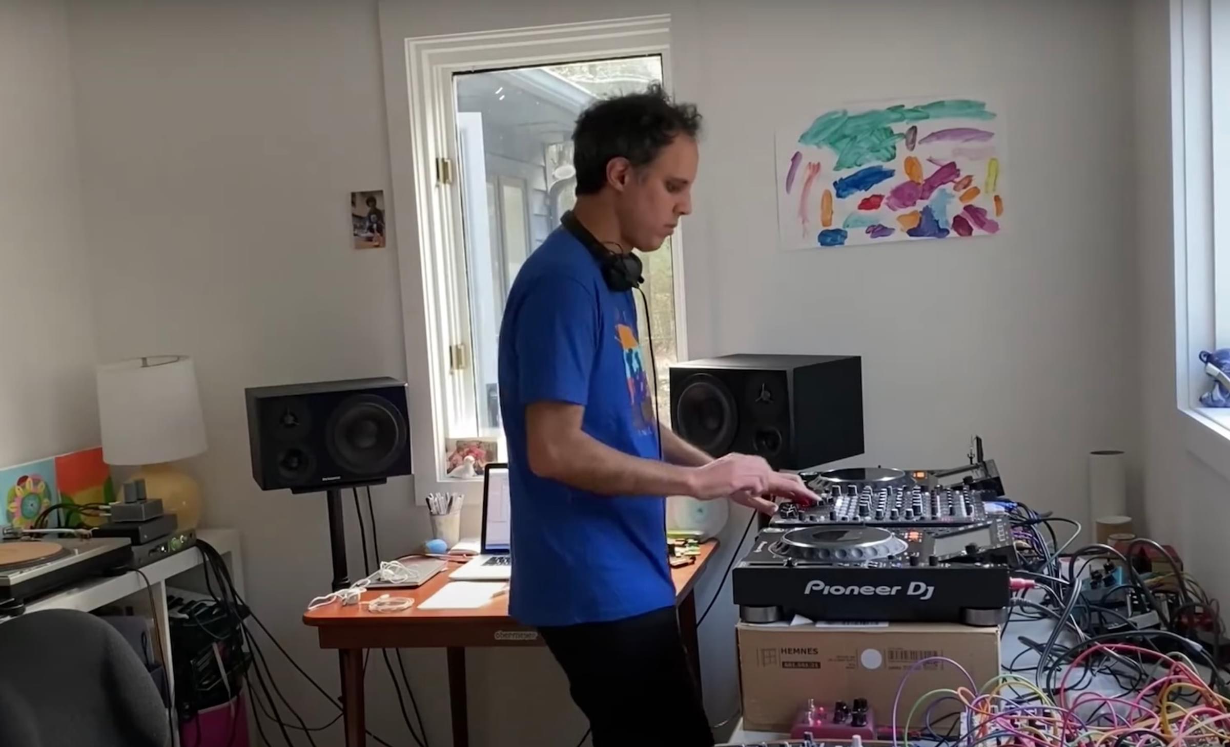 Four Tet Remixes Hagop Tchaparian s Round The Line Of Best Fit four-tet-remixes-hagop-tchaparian-s-round-the-line-of-best-fit