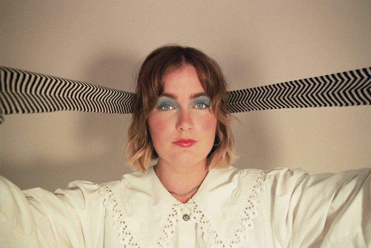 Katy j pearson float 2022 press shot