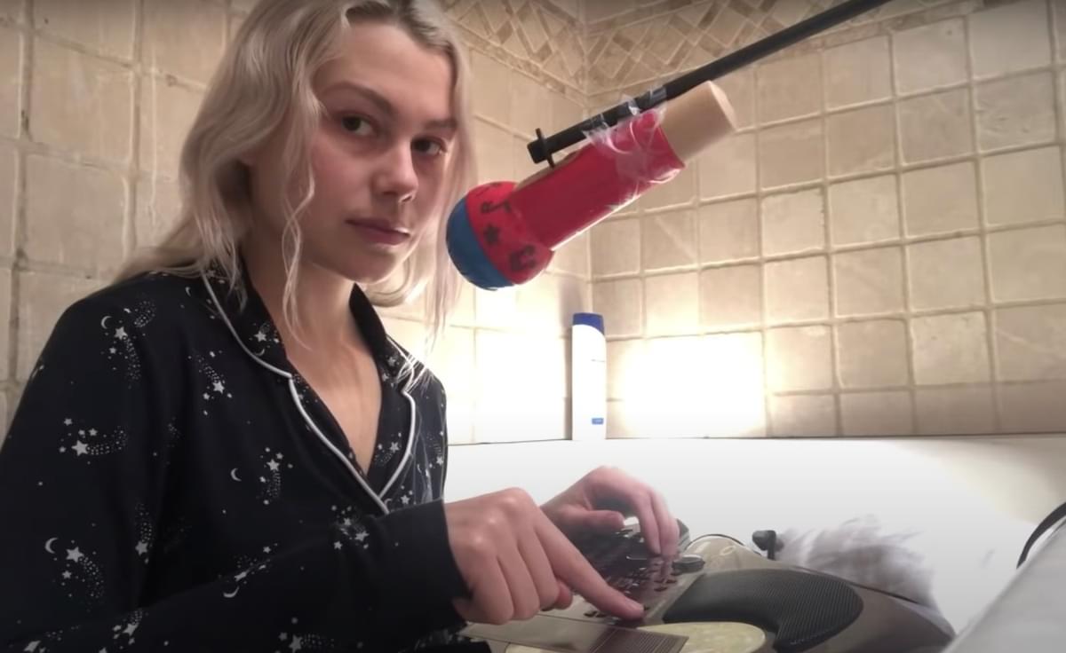 Phoebe bridgers kyoto jimmy kimmel bathroom