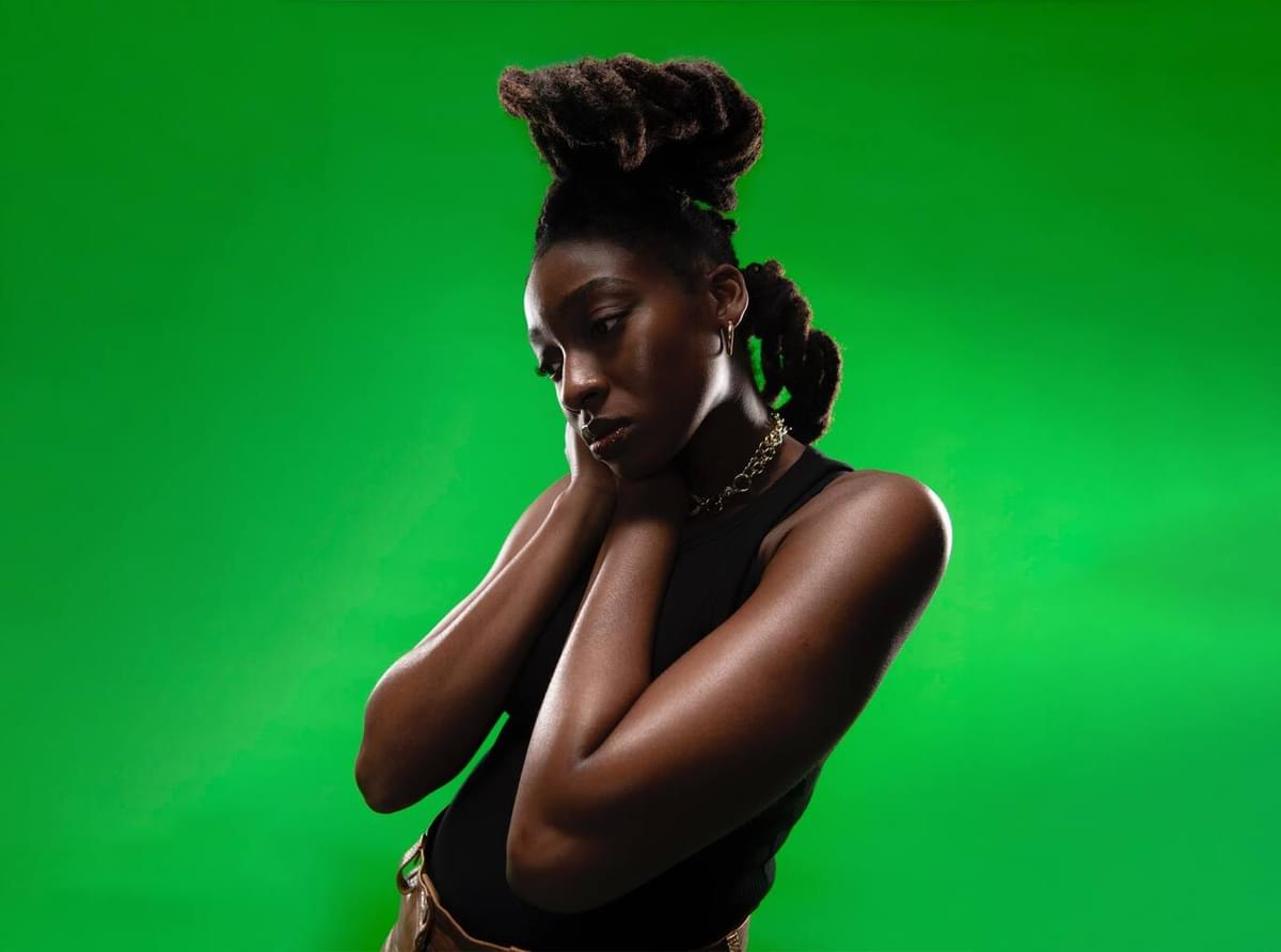 Simz lead