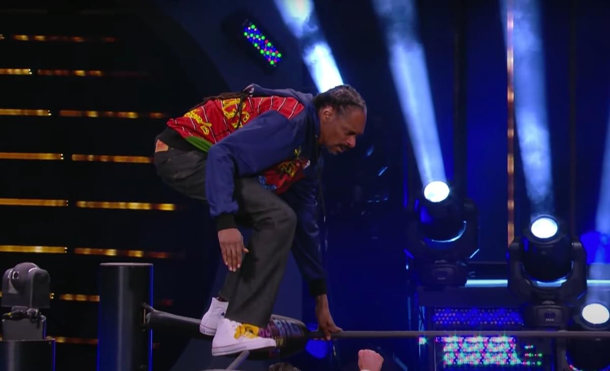 Snoop Dogg performs frog splash move during cameo on AEW Dynamite | The Line of Best Fit