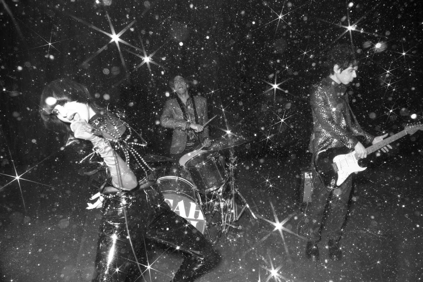 Yeah Yeah Yeahs to release new single "Burning" this week | The Line of