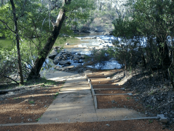 Scarp Pool - Murray River (Lane Poole Reserve, WA) | Paddling.com