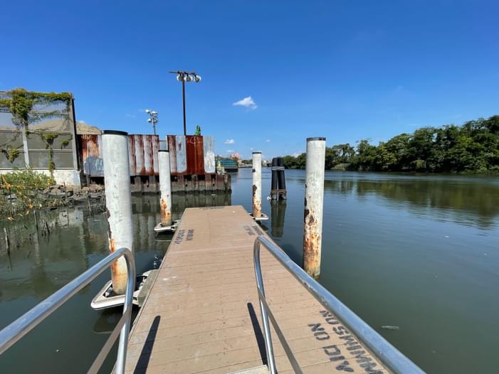 Hunts Point Boat Ramp Hunts Point Riverside Park - Bronx River | Paddling.com