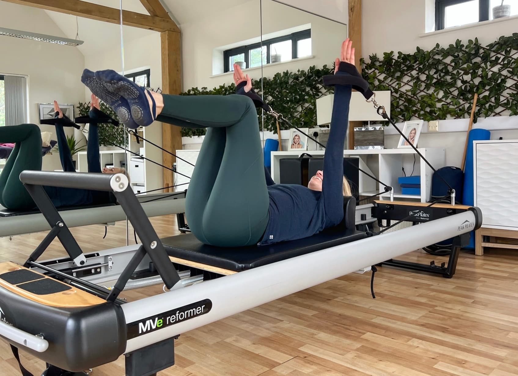 Hollie Pilates refomer clup