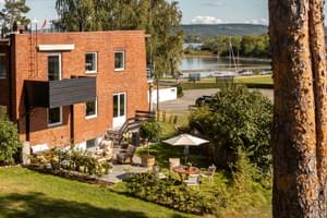 1644.06 (1) Cropped.jpg