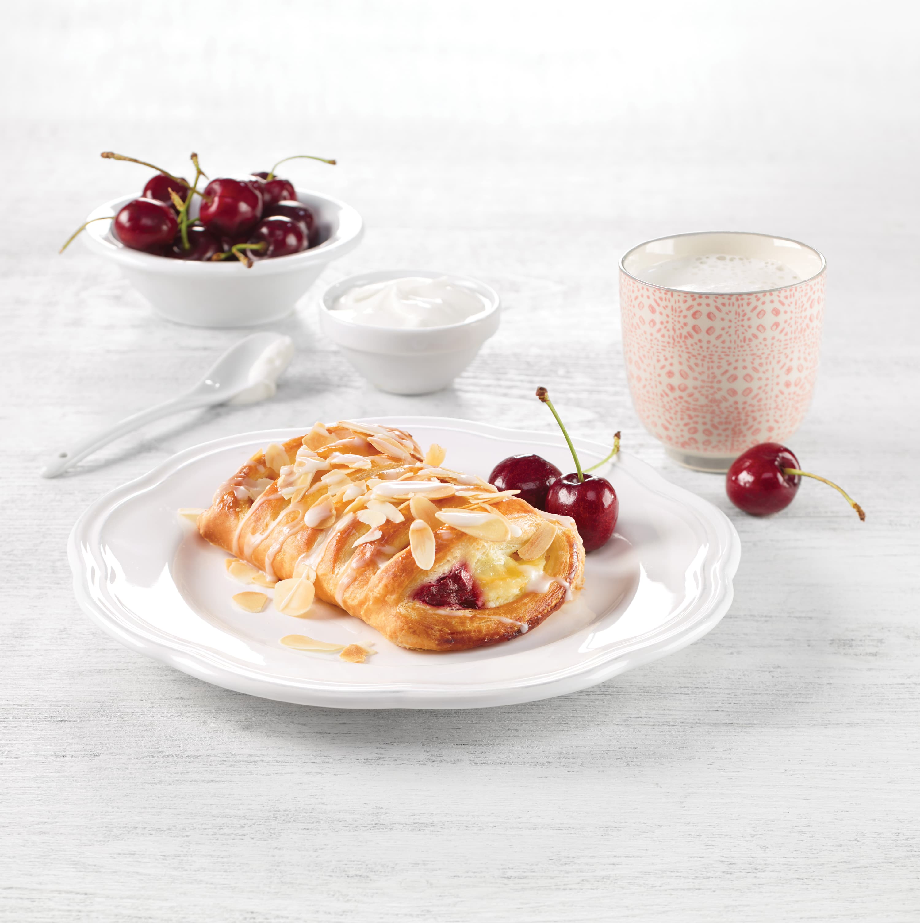 Cherry & yogourt danish with almond crunch recipe