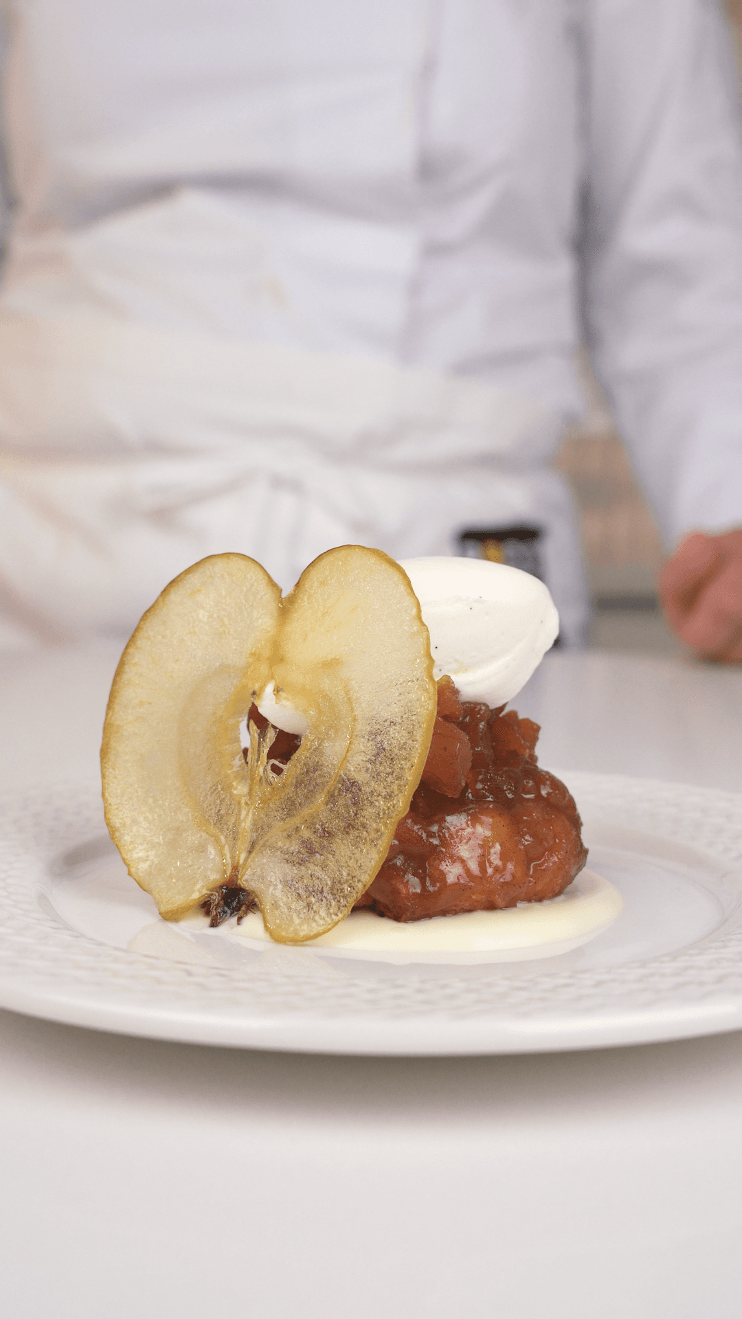 Caramelized apple monkey bread