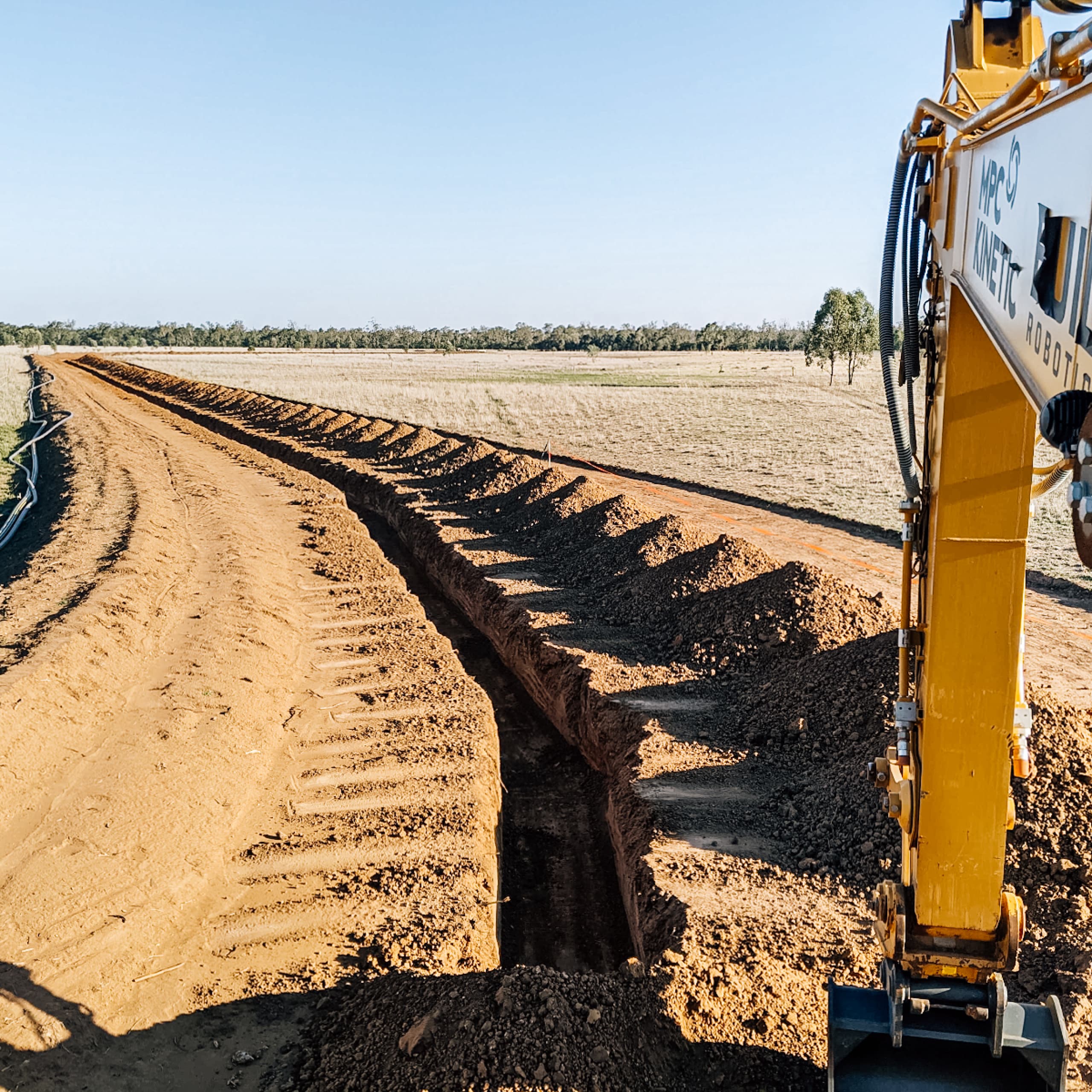 Trench with bend