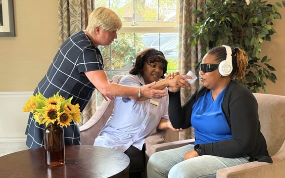 Dementia care training at caring homes care home