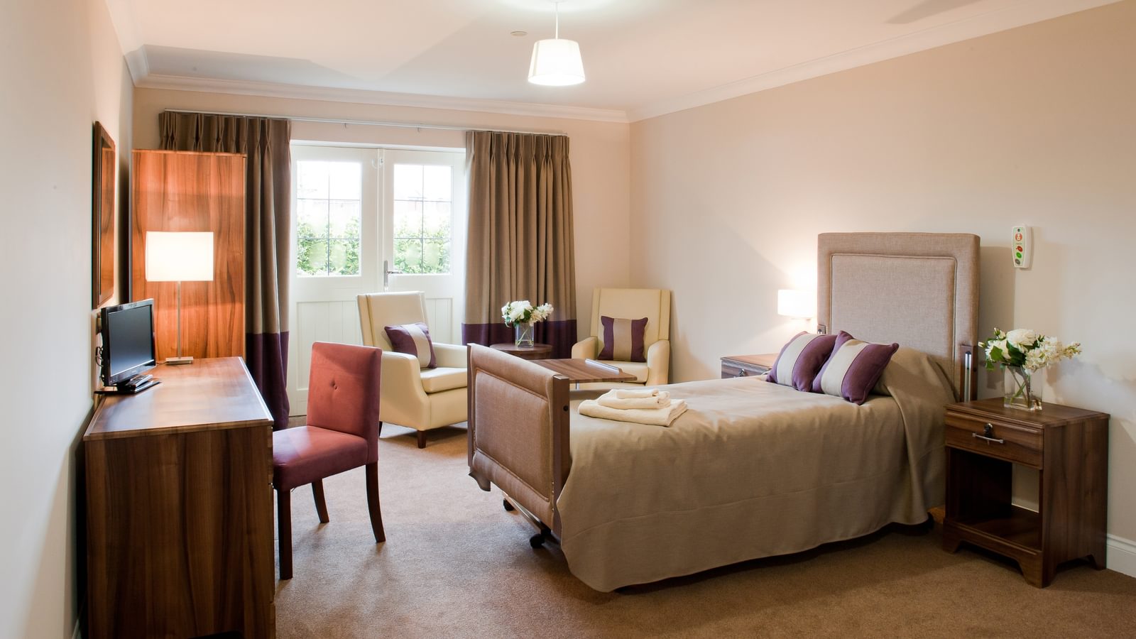 Homefield Grange Care Home in Christchurch, Dorset residents bedroom in a care home