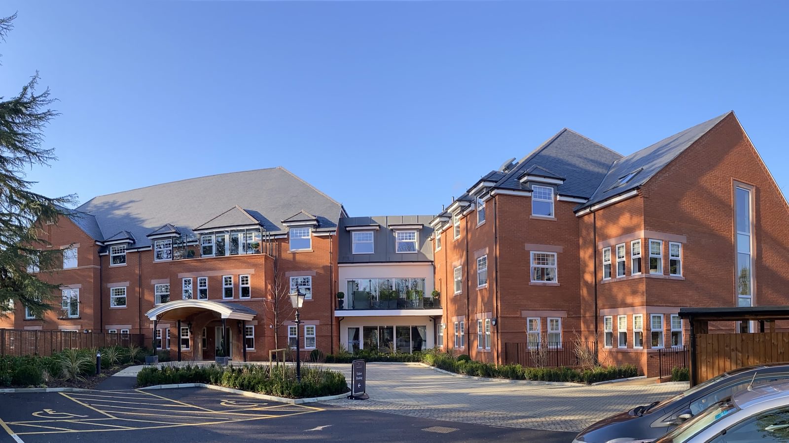 Exterior of Horsell Lodge Care Home in Woking, Surrey